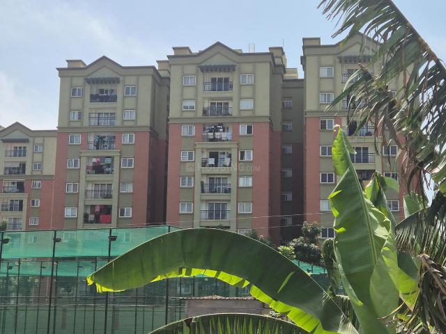 4 BHK Apartment in Tadepalli for resale Vijayawada. The reference number is 19797930