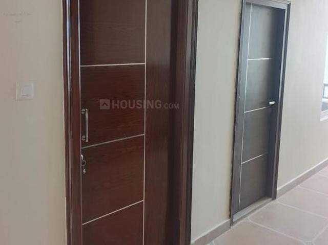 4 BHK Apartment in Tadepalli for resale Vijayawada. The reference number is 20777460