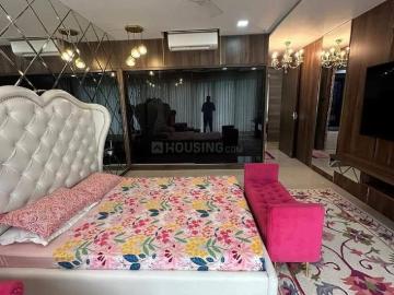 4 BHK Apartment in Tangra for rent Kolkata. The reference number is 17244201