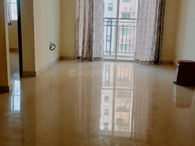 4 BHK Apartment in Tangra for rent Kolkata. The reference number is 19640792