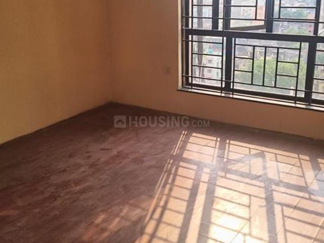 4 BHK Apartment in Tangra for rent Kolkata. The reference number is 20441290
