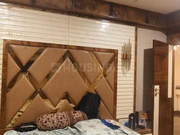 4 BHK Apartment in Tangra for rent Kolkata. The reference number is 20521362