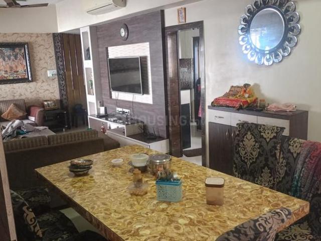 4 BHK Apartment in Tangra for rent Kolkata. The reference number is 20918721