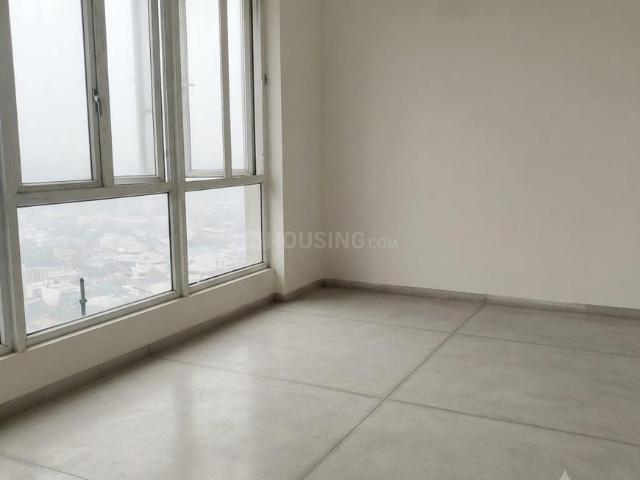 4 BHK Apartment in Tangra for resale Kolkata. The reference number is 21251902