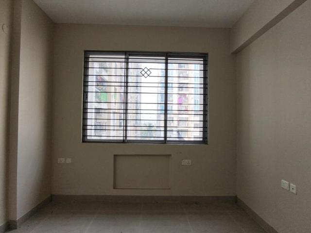 4 BHK Apartment in Thakurpukur for resale Kolkata. The reference number is 21285025