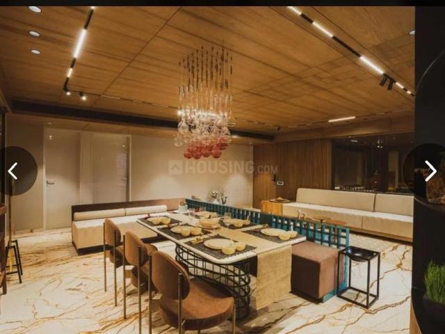 4 BHK Apartment in Thaltej for rent Ahmedabad. The reference number is 19757093