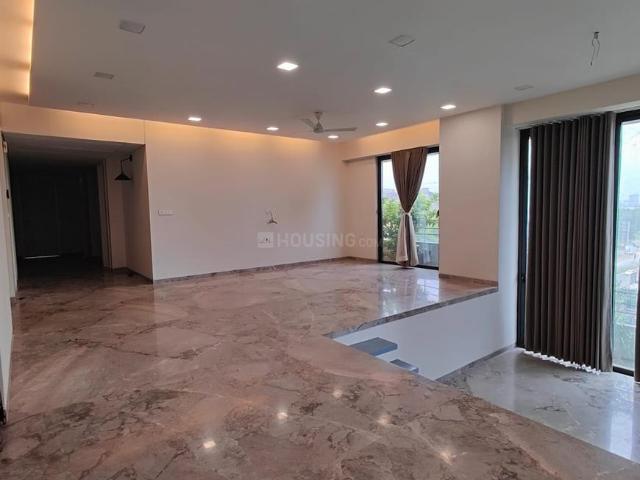 4 BHK Apartment in Thaltej for rent Ahmedabad. The reference number is 20668032