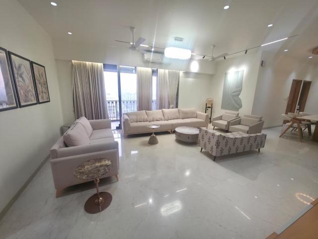 4 BHK Apartment in Thaltej for rent Ahmedabad. The reference number is 20798168