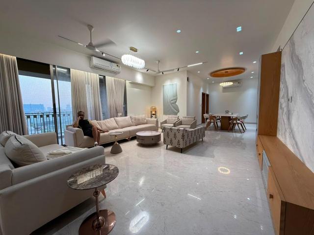 4 BHK Apartment in Thaltej for rent Ahmedabad. The reference number is 20988733