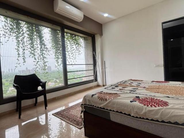 4 BHK Apartment in Thaltej for rent Ahmedabad. The reference number is 20989674