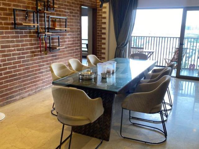 4 BHK Apartment in Thaltej for rent Ahmedabad. The reference number is 20993628