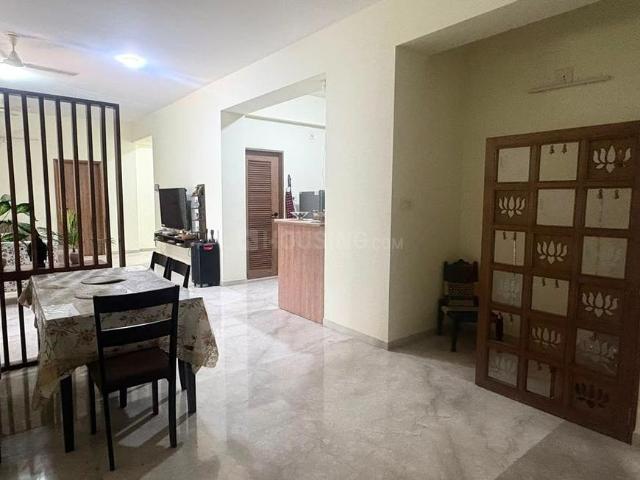 4 BHK Apartment in Thaltej for rent Ahmedabad. The reference number is 21033332