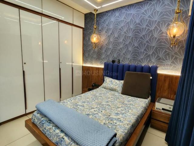 4 BHK Apartment in Thaltej for rent Ahmedabad. The reference number is 21033376