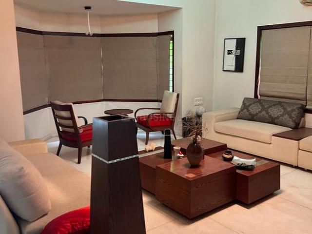 4 BHK Apartment in Thaltej for rent Ahmedabad. The reference number is 21128354