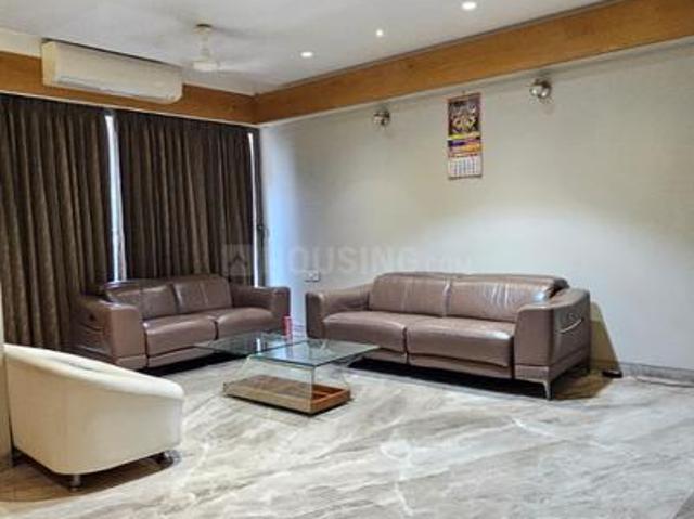 4 BHK Apartment in Thaltej for rent Ahmedabad. The reference number is 21211054