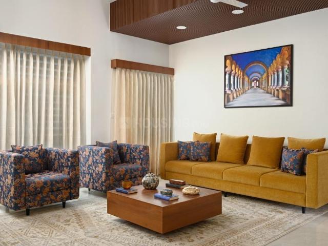 4 BHK Apartment in Thaltej for rent Ahmedabad. The reference number is 21239907