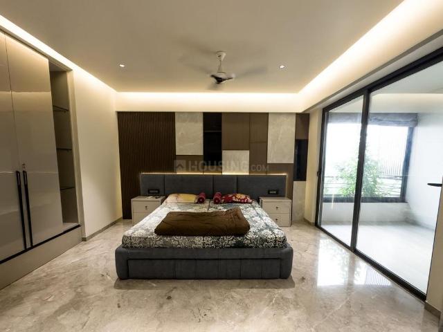 4 BHK Apartment in Thaltej for rent Ahmedabad. The reference number is 21294585