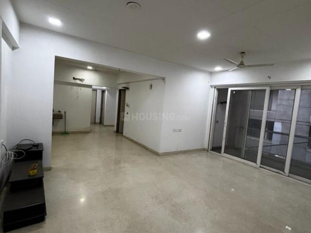 4 BHK Apartment in Thaltej for resale Ahmedabad. The reference number is 19777343