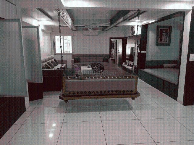 4 BHK Apartment in Thaltej for resale Ahmedabad. The reference number is 20339752