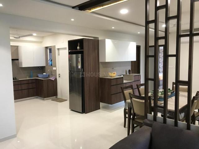 4 BHK Apartment in Thaltej for resale Ahmedabad. The reference number is 21069550