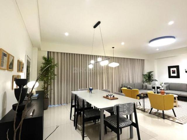 4 BHK Apartment in Thaltej for resale Ahmedabad. The reference number is 21239769