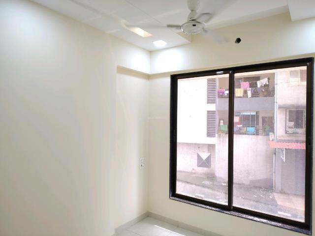 4 BHK Apartment in Thane West for resale Thane. The reference number is 18664055