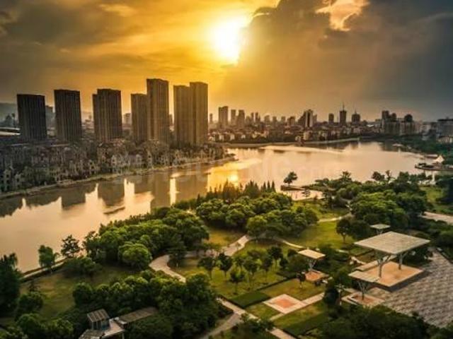 4 BHK Apartment in Thane West for resale Thane. The reference number is 21099222
