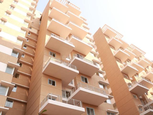 4 BHK Apartment in Thanisandra for rent Bengaluru. The reference number is 20933128