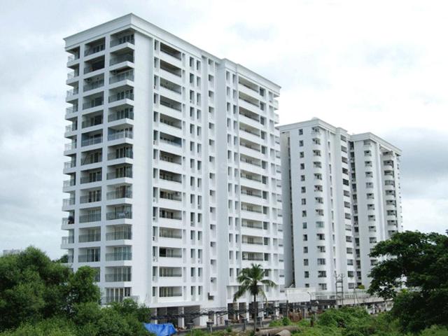4 BHK Apartment in Thevara for resale Kochi. The reference number is 21069071