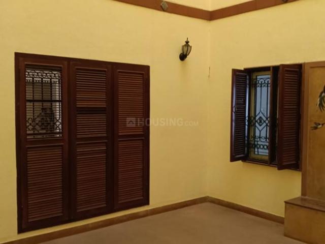 4 BHK Apartment in Thiruvanmiyur for rent Chennai. The reference number is 20922275