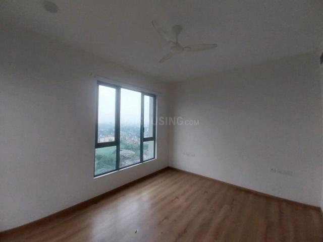 4 BHK Apartment in Tiljala for rent Kolkata. The reference number is 19558902