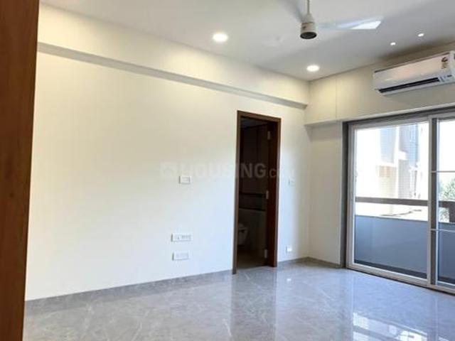4 BHK Apartment in Undera for rent Vadodara. The reference number is 20320401