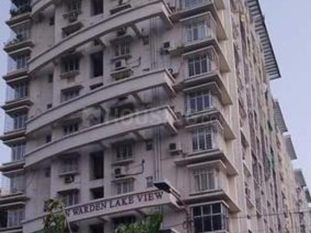 4 BHK Apartment in Ultadanga for resale Kolkata. The reference number is 21333974