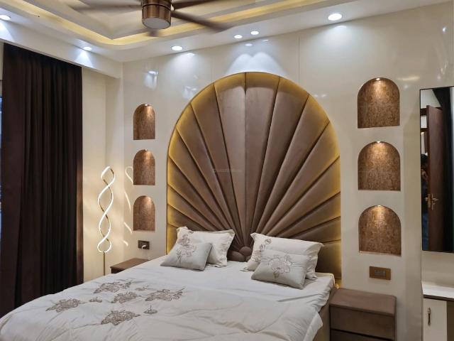 4 BHK Apartment in Uttam Nagar for resale New Delhi. The reference number is 21218669