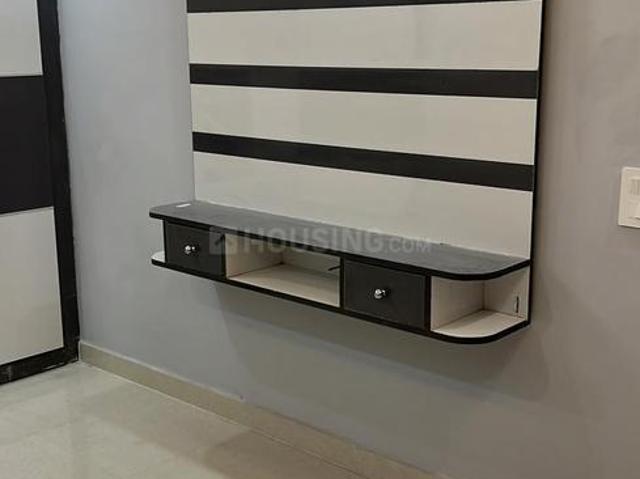 4 BHK Apartment in Vaishali for rent Ghaziabad. The reference number is 14021260