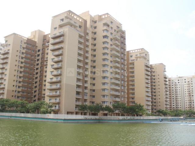 4 BHK Apartment in Vaishno Devi Circle for rent Ahmedabad. The reference number is 21286455