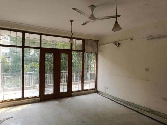 4 BHK Apartment in Vasant Kunj for rent New Delhi. The reference number is 17170646
