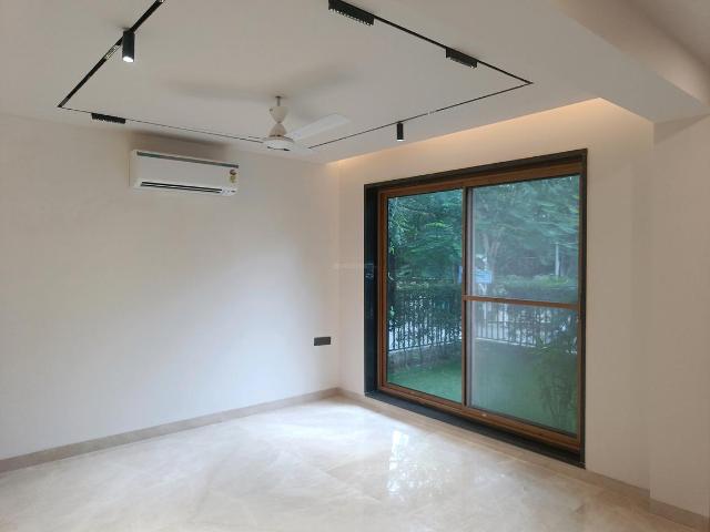 4 BHK Apartment in Vasant Kunj for rent New Delhi. The reference number is 18518419