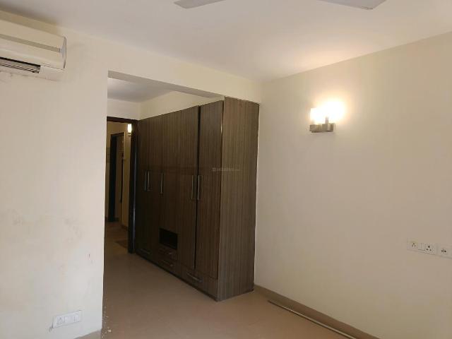 4 BHK Apartment in Vasant Kunj for rent New Delhi. The reference number is 18751878