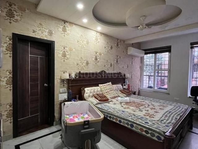 4 BHK Apartment in Vasant Kunj for rent New Delhi. The reference number is 10098672
