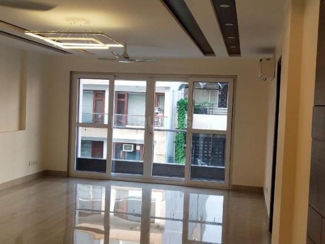 4 BHK Apartment in Vasant Kunj for rent New Delhi. The reference number is 20108592