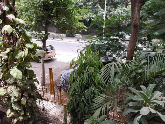 4 BHK Apartment in Vasant Kunj for rent New Delhi. The reference number is 21349677