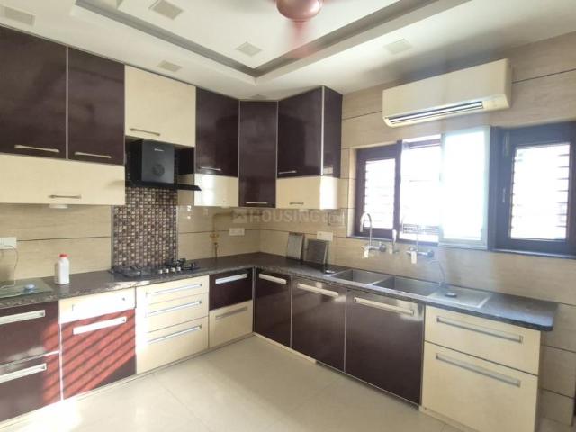4 BHK Apartment in Vasant Kunj for rent New Delhi. The reference number is 21380896