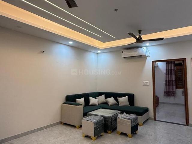 4 BHK Apartment in Vasant Kunj for resale New Delhi. The reference number is 19548021