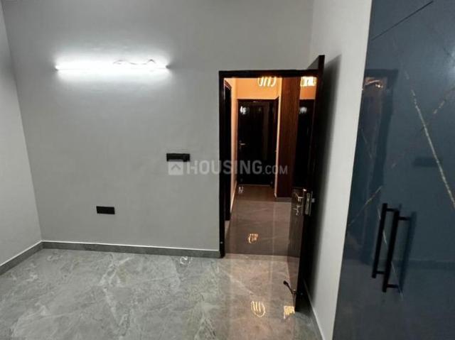 4 BHK Apartment in Vasant Kunj for resale New Delhi. The reference number is 19978715