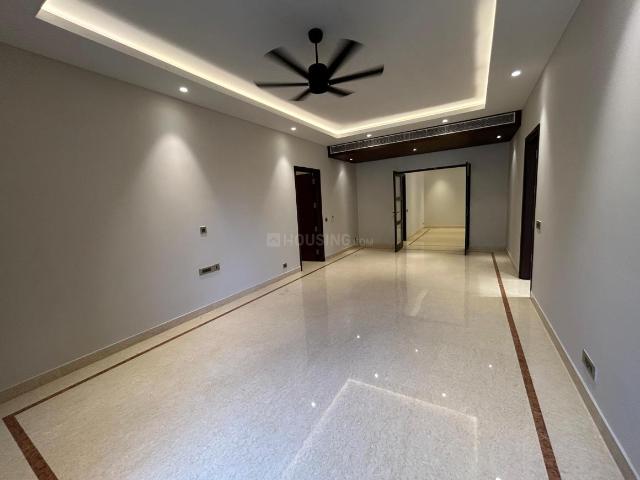4 BHK Apartment in Vasant Kunj for resale New Delhi. The reference number is 20537953
