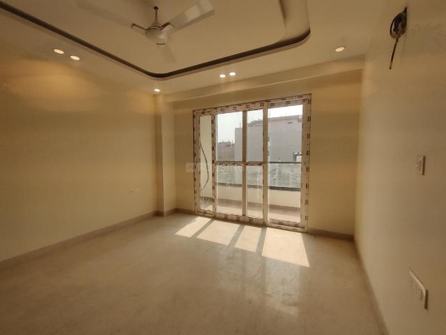 4 BHK Apartment in Vasant Kunj for resale New Delhi. The reference number is 20610560