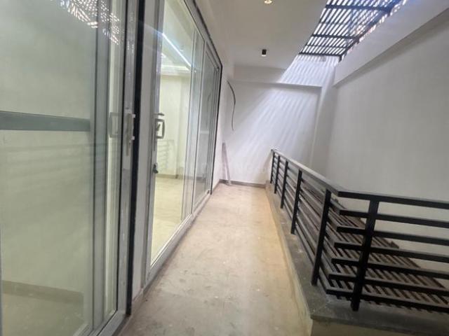 4 BHK Apartment in Vasant Kunj for resale New Delhi. The reference number is 20671678