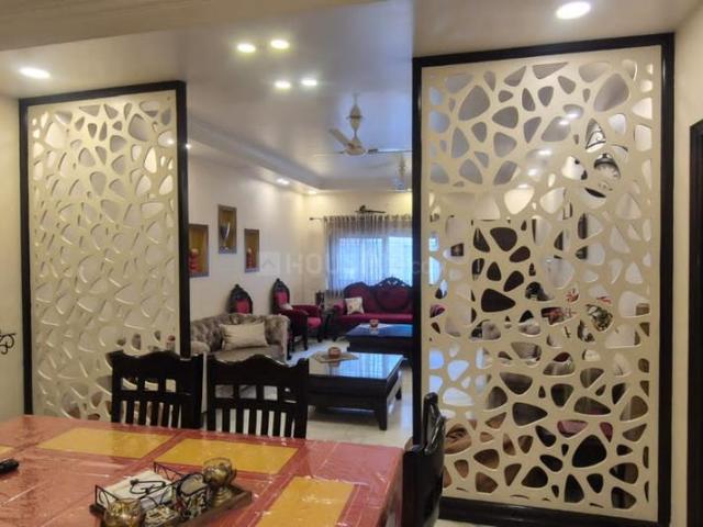 4 BHK Apartment in Vasant Kunj for resale New Delhi. The reference number is 20777370