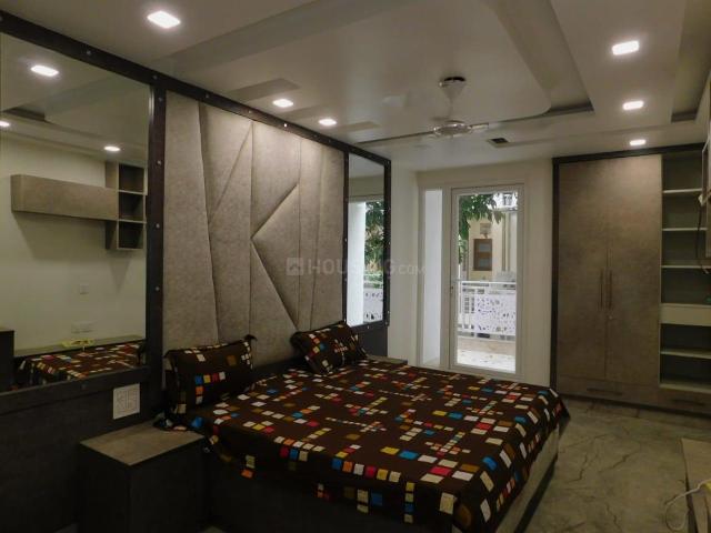 4 BHK Apartment in Vasant Kunj for resale New Delhi. The reference number is 20843799